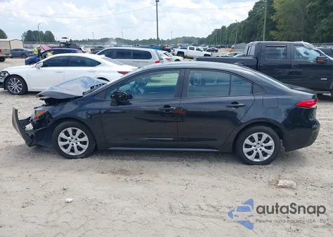 2021 Toyota Corolla Le z USA, uszkodzony, nr VIN 5YFEPMAE6MP155053